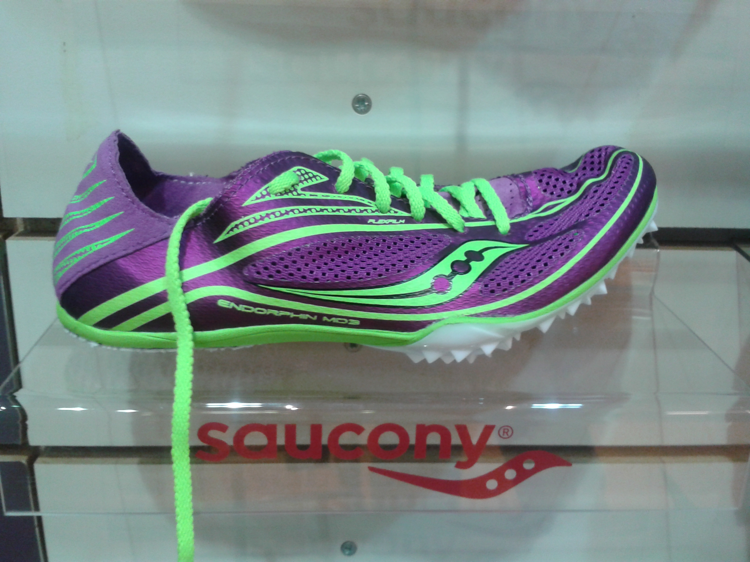 saucony endorphin spike md3